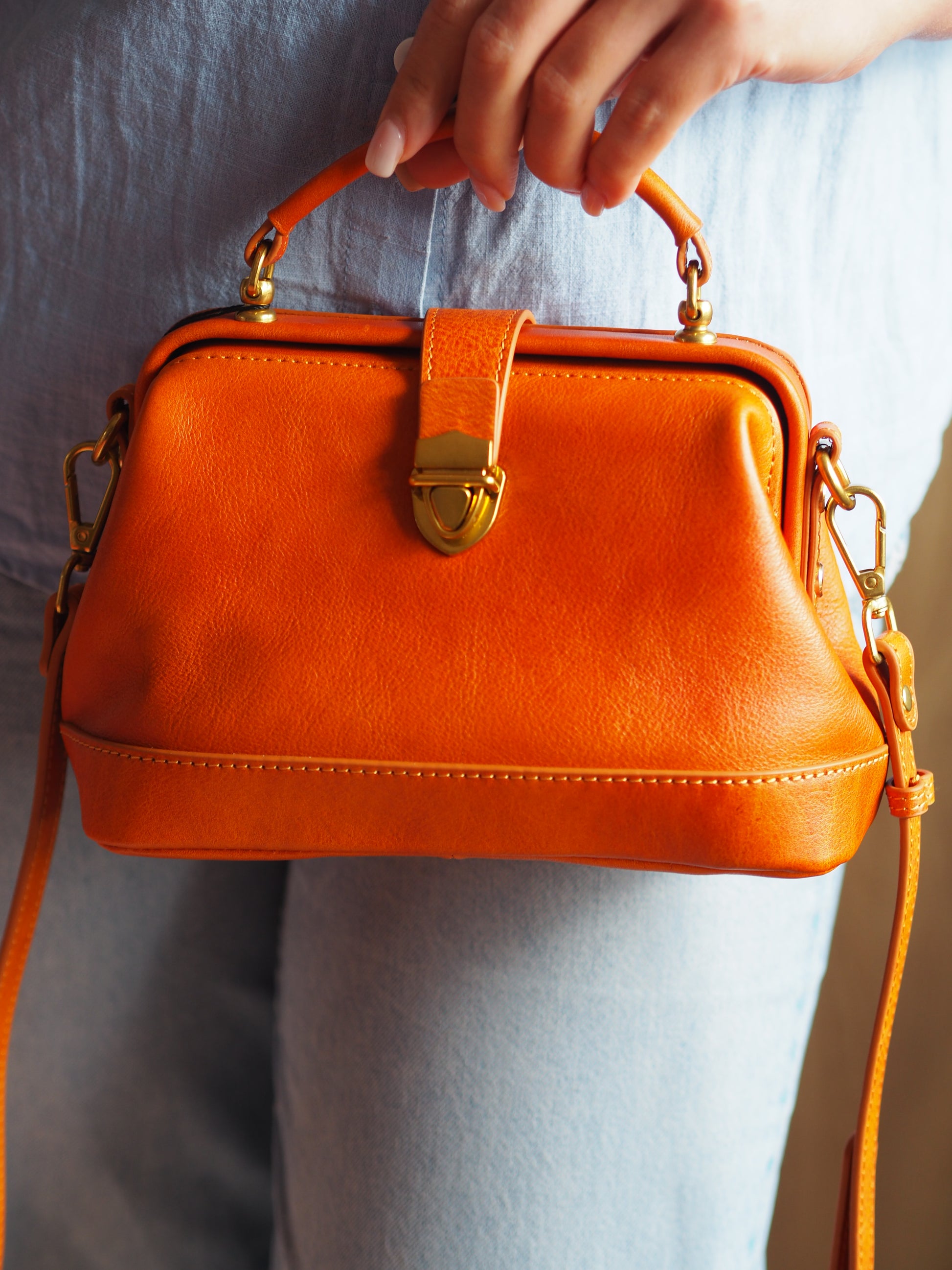 Mini Cowhide Leather Handbag – Adjustable Crossbody Strap