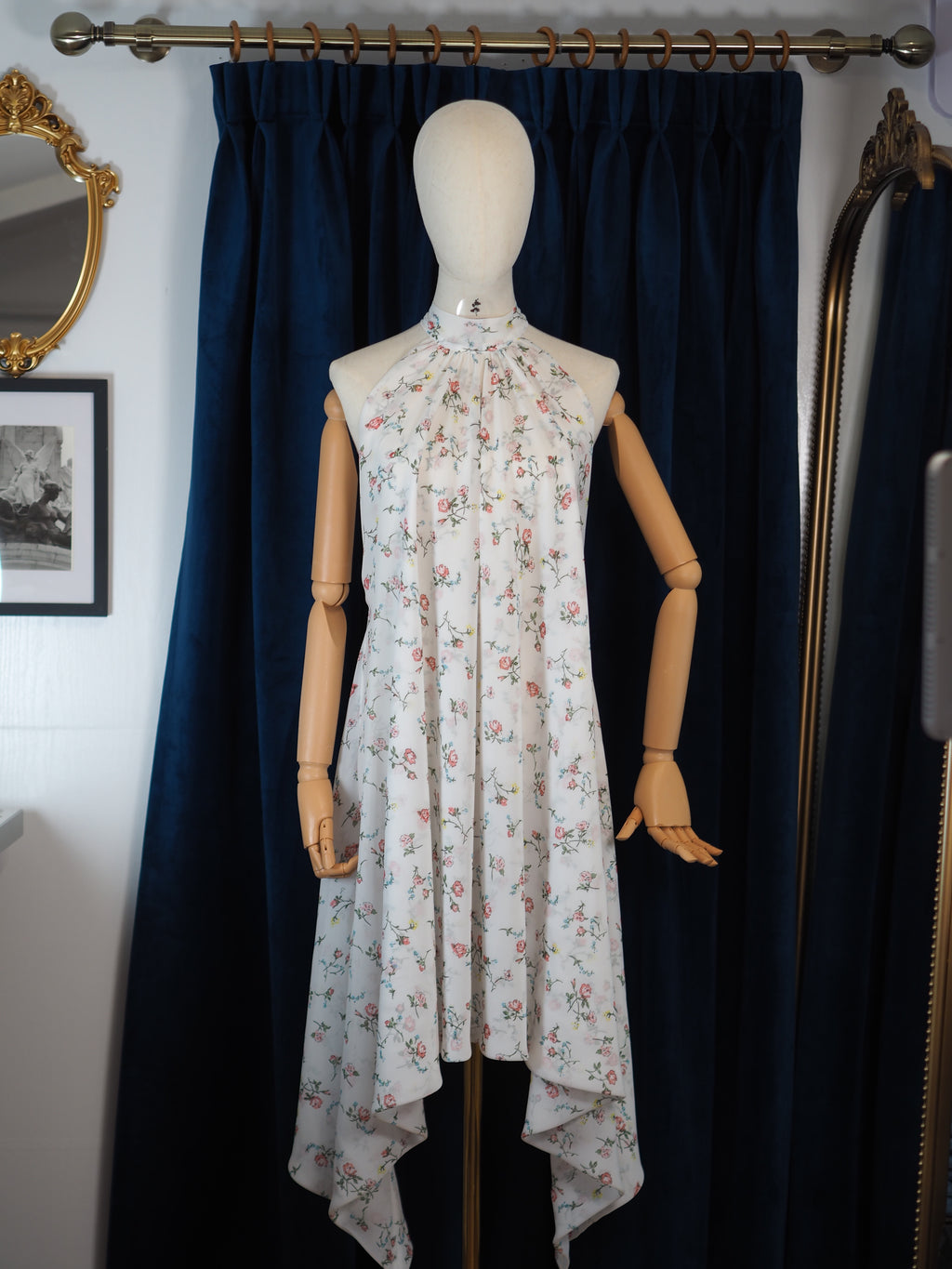 Printed Halterneck Sleeveless Chiffon Dress Asymmetric Hem