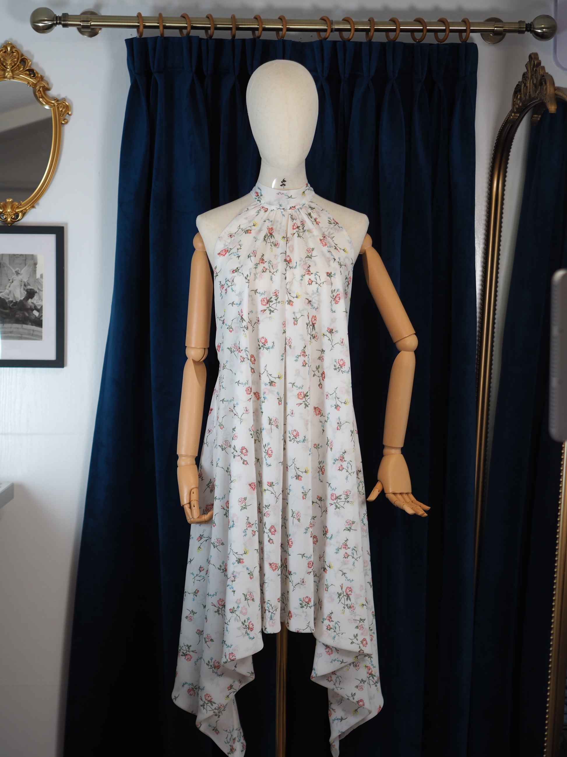 Printed Halterneck Sleeveless Chiffon Dress Asymmetric Hem