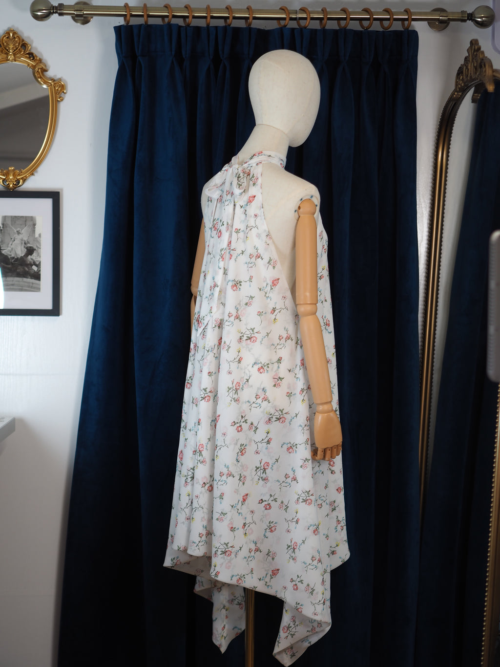 Printed Halterneck Sleeveless Chiffon Dress Asymmetric Hem