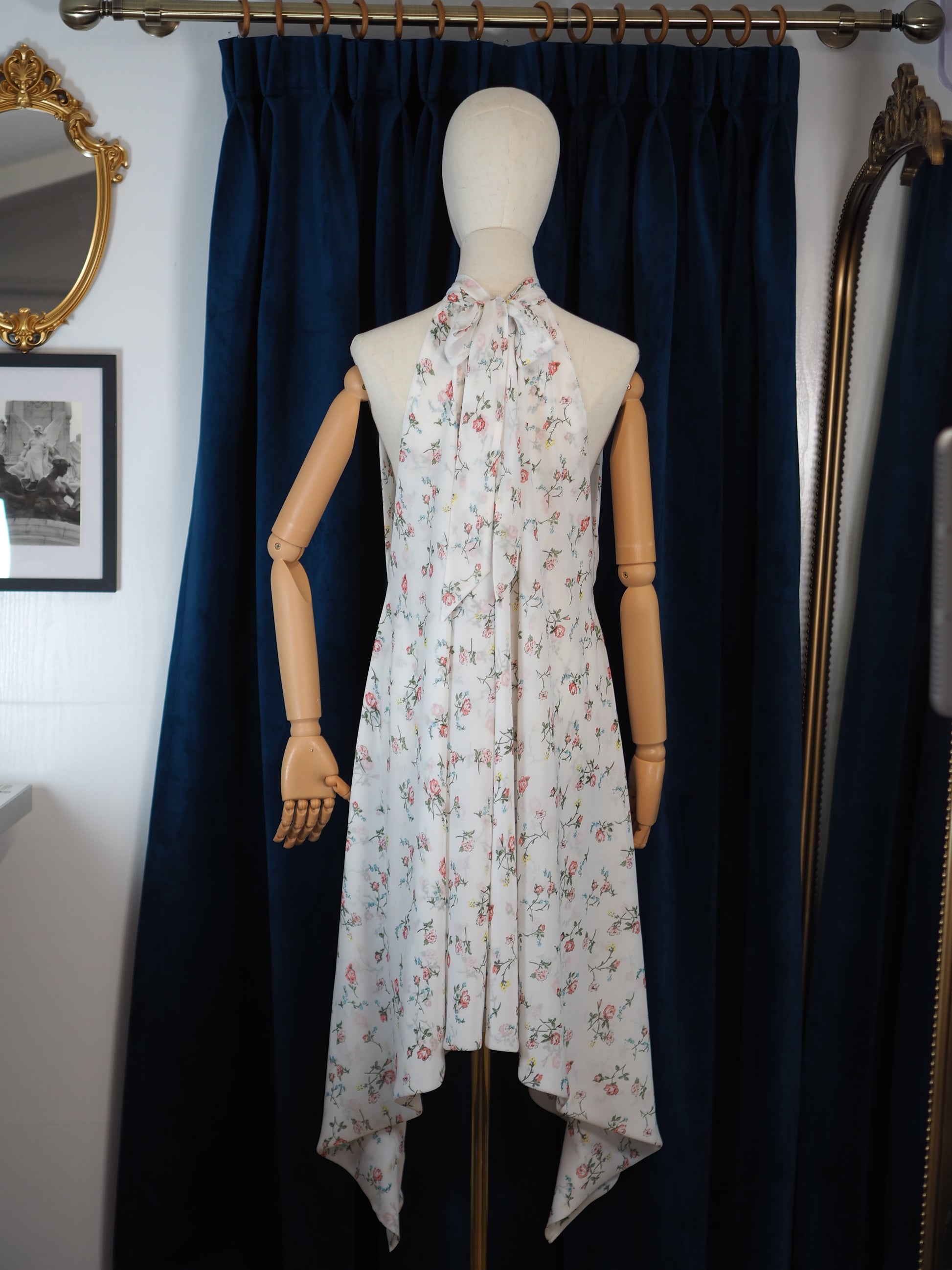 Printed Halterneck Sleeveless Chiffon Dress Asymmetric Hem