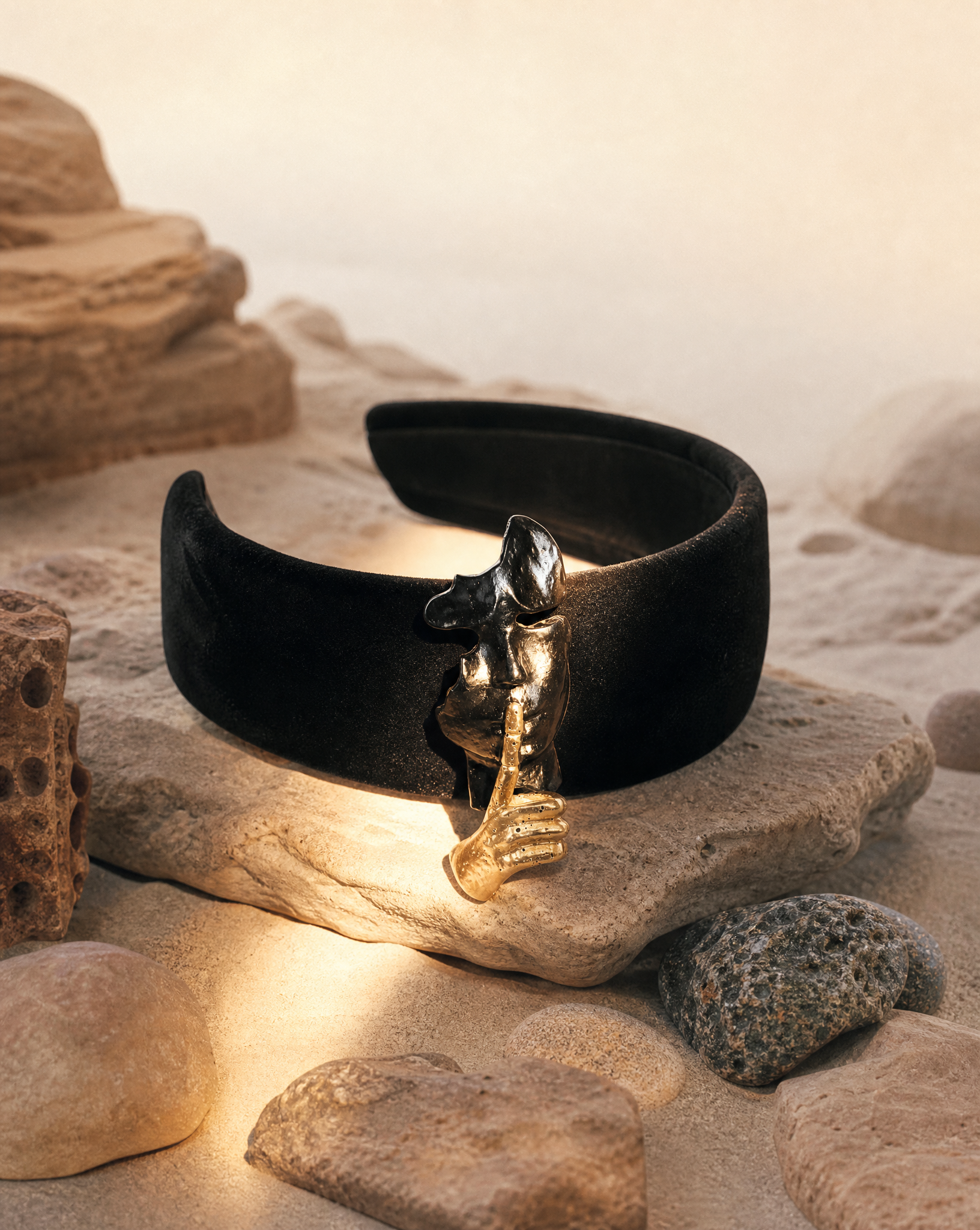Midnight Whisper Velvet Headband – Sculptural Abstract Face Couture Headpiece