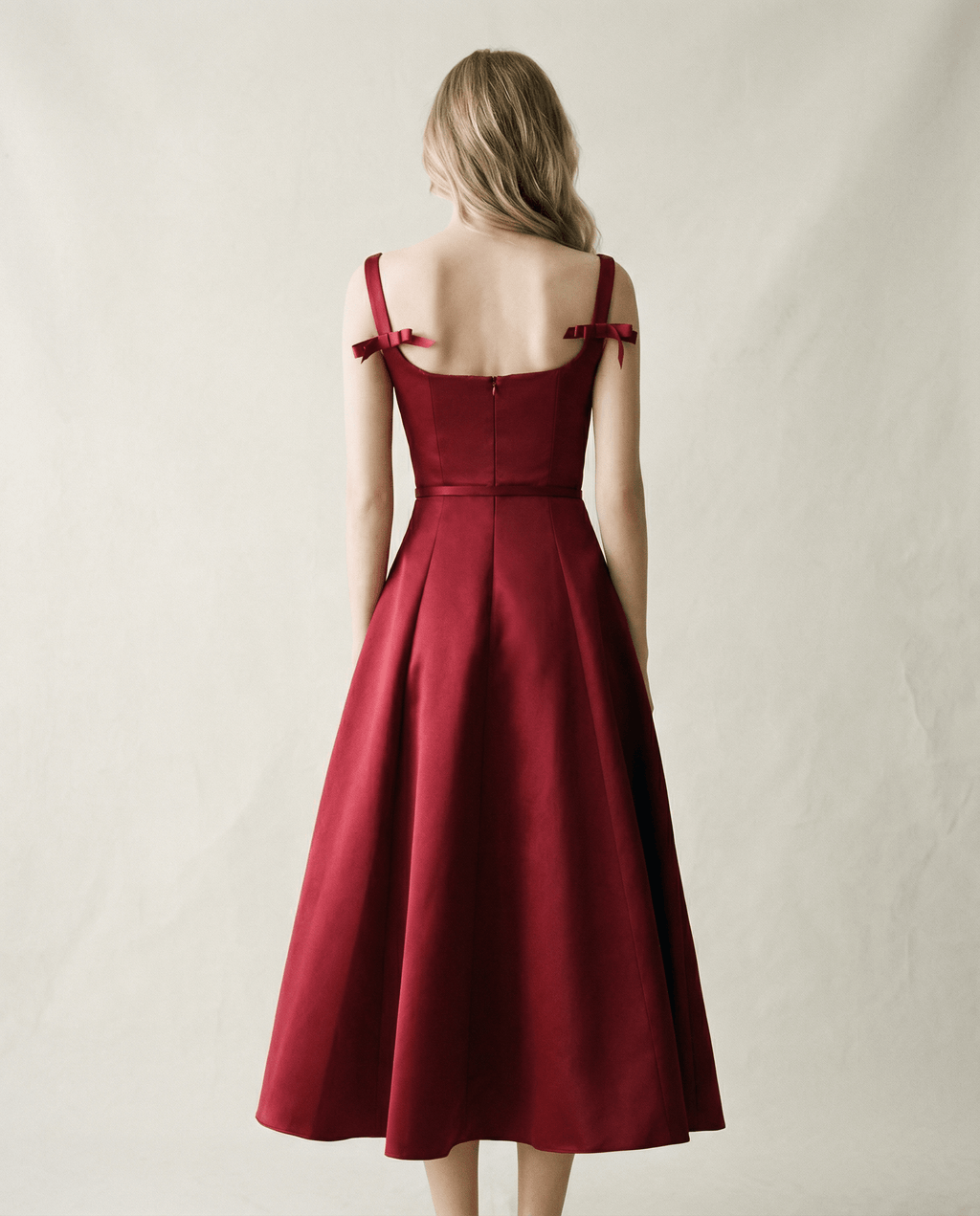 Sleeveless Dress With Bows