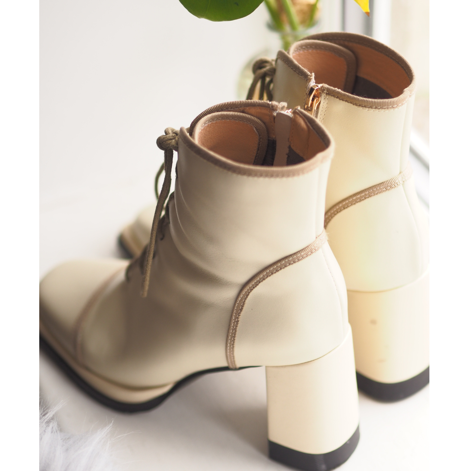 Ankle Vintage Leather Boots with Cord Laces Zalinah White 
