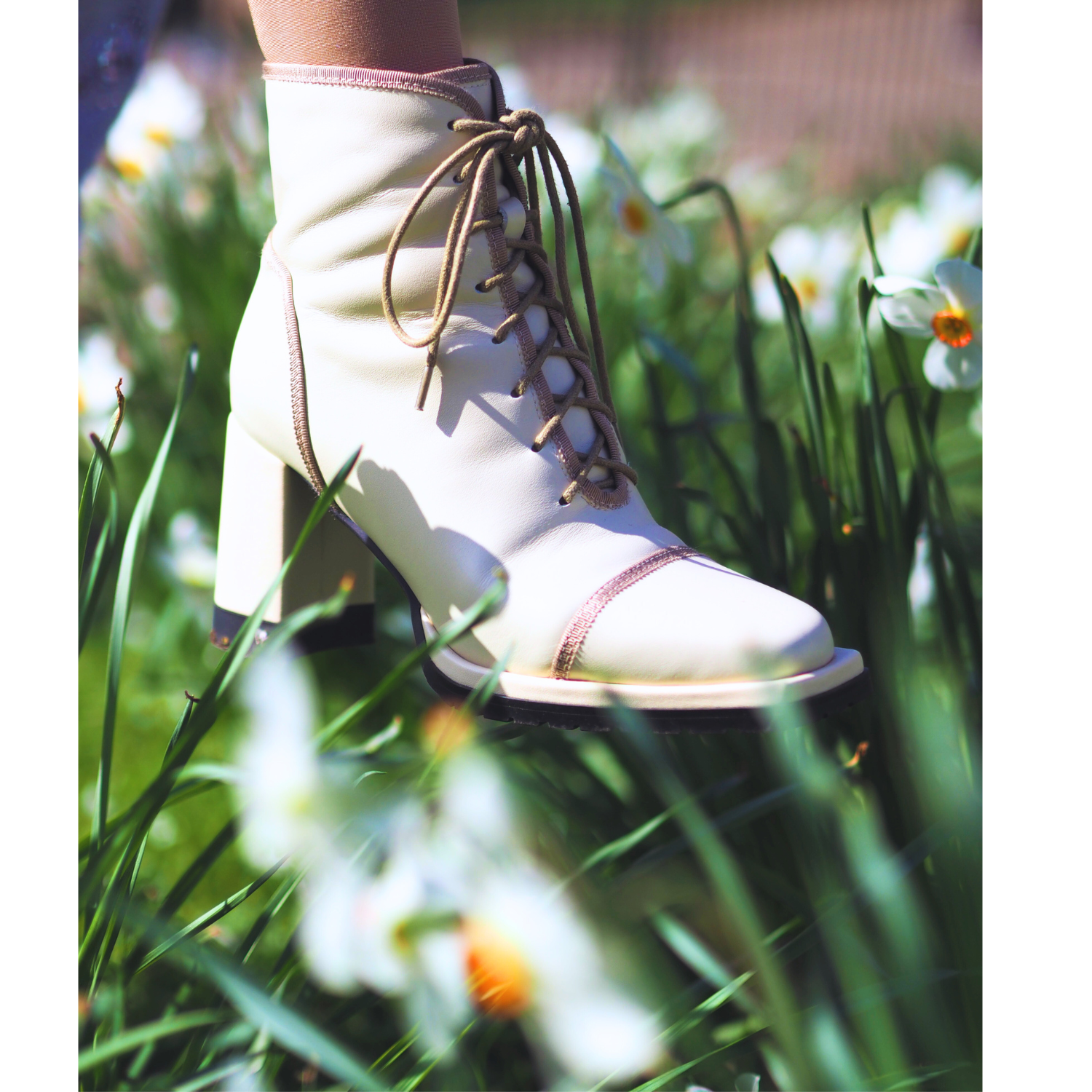 ANKLE VINTAGE LEATHER BOOTS WITH CORD LACES STANDARD FIT
