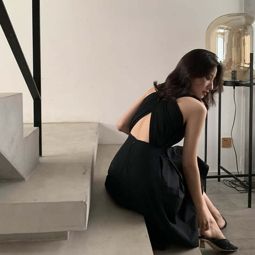 Sleeveless Black Midi Dress with Round Neck at Back